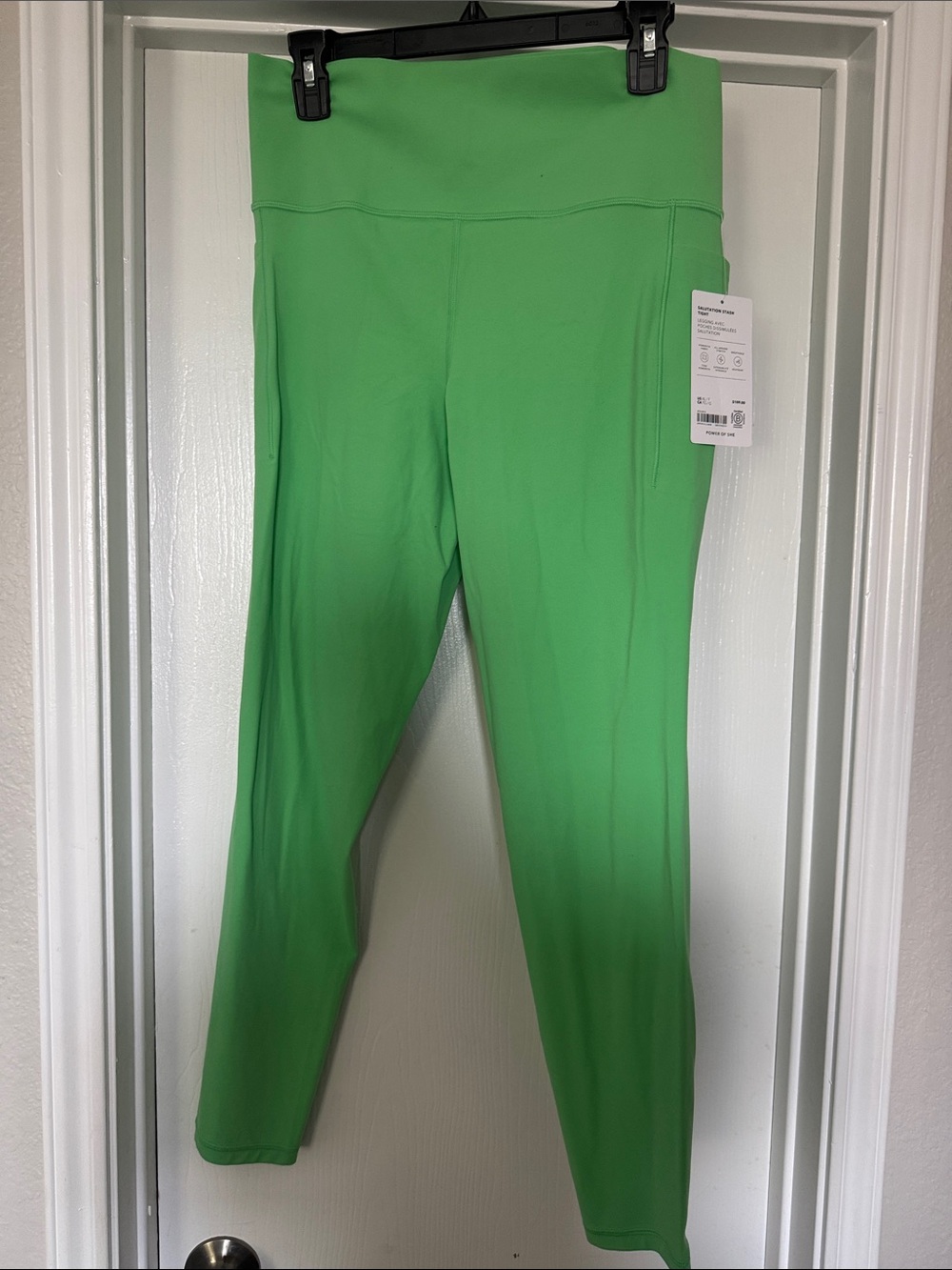 Salutation Stash Tight Legging